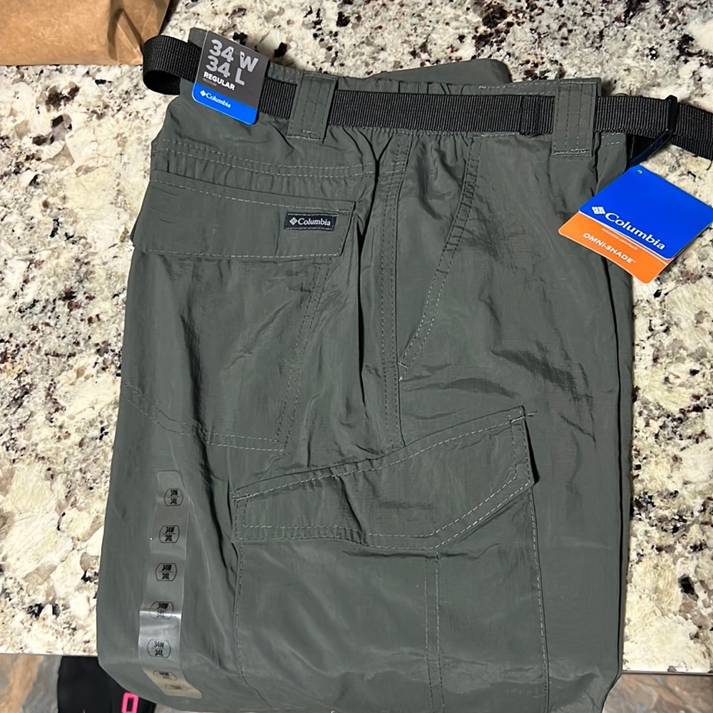 Mens Columbia Omni shade Hiking pants/shorts